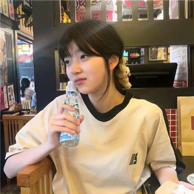 想吃掉我的非人少女